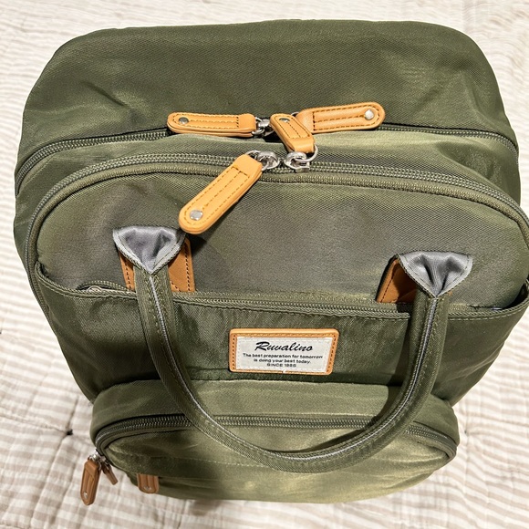 Ruvalino Diaper bag backpack. - Picture 2 of 11